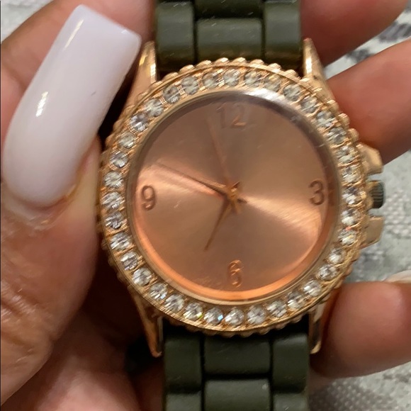 Watch - Picture 2 of 2